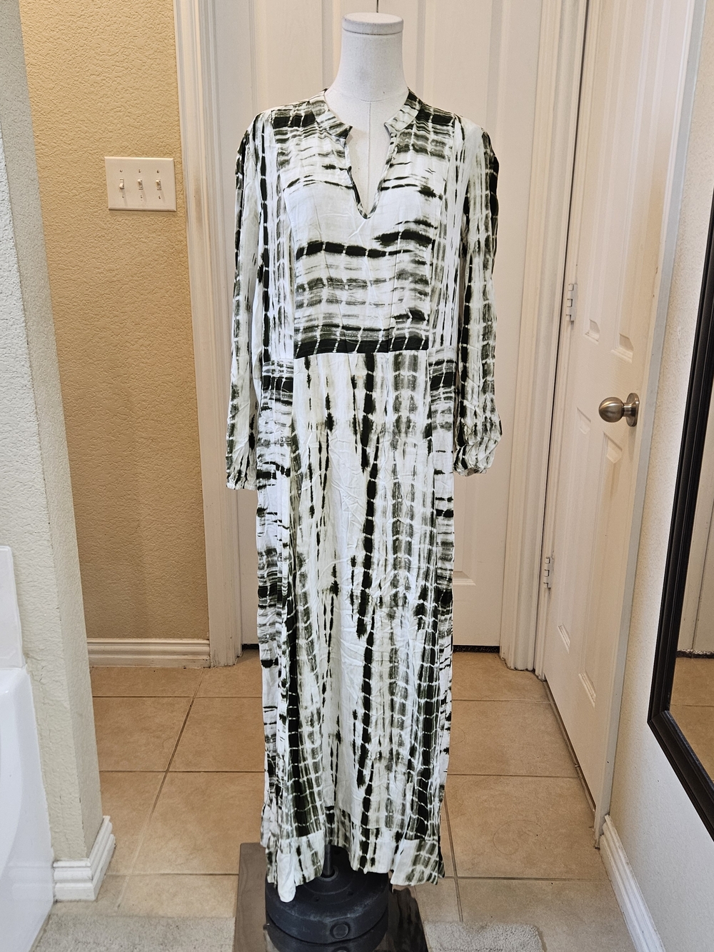 Soft Surroundings Women’s Tie-Dye Maxi Dress – Size Large - Picture 3 of 14